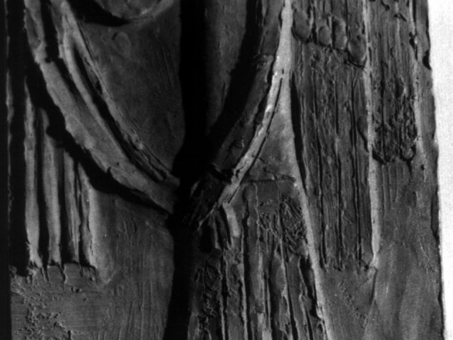 Pannello  - Pannello decorativo modellato ad altorilievo con angelo. Scuola di D. Simeone.Scarica il file