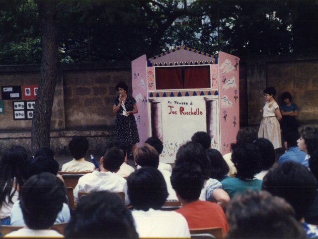 Teatrino Scuola Media Annessa - Cerimonia di premiazione degli alunni della Scuola Media Annessa che hanno partecipato al progetto sul teatrino. Scarica il file