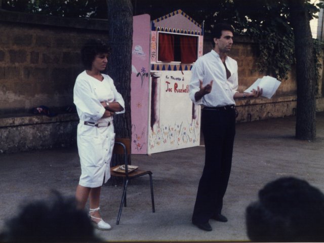 Teatrino Scuola Media Annessa - Cerimonia di premiazione degli alunni della Scuola Media Annessa che hanno partecipato al progetto sul teatrino. Scarica il file