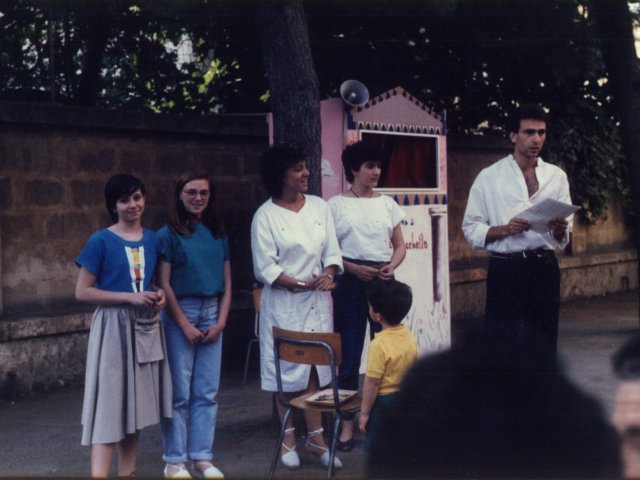 Teatrino Scuola Media Annessa - Cerimonia di premiazione degli alunni della Scuola Media Annessa che hanno partecipato al progetto sul teatrino. Scarica il file