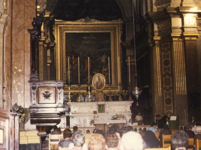 Viaggio d’istruzione a Malta di una classe della Scuola Media Annessa - Chiesa di Malta. Scarica il file