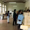 Viaggio d’istruzione del Corso di Restauro a Firenze - Gli alunni del Corso di restauro nei laboratori dell’Opificio delle Pietre Dure di Firenze.Scarica il file