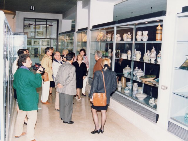 Visita della delegazione della città di Brest - Una delegazione del comune francese di Brest (Bretagna), città gemellata con Taranto, torna, per la seconda volta a visitare la nostra scuola. Il gruppo di ospiti francesi visita il Museo didattico.Scarica il file