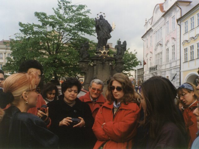 Viaggio d’istruzione a Innsbruck, Praga e Salisburgo - Un gruppo di alunni dell’Istituto partecipa al viaggio d’istruzione a Innsbruck, Praga e Salisburgo, accompagnati dai proff. Teresa Bray ed Enrico Rizzo e dal Preside Vincenzo De Filippis. Visita di Praga.Scarica il file