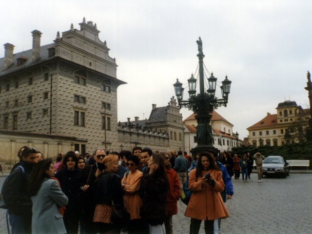 Viaggio d’istruzione a Innsbruck, Praga e Salisburgo - Un gruppo di alunni dell’Istituto partecipa al viaggio d’istruzione a Innsbruck, Praga e Salisburgo, accompagnati dai proff. Teresa Bray ed Enrico Rizzo e dal Preside Vincenzo De Filippis. Visita di Praga.Scarica il file