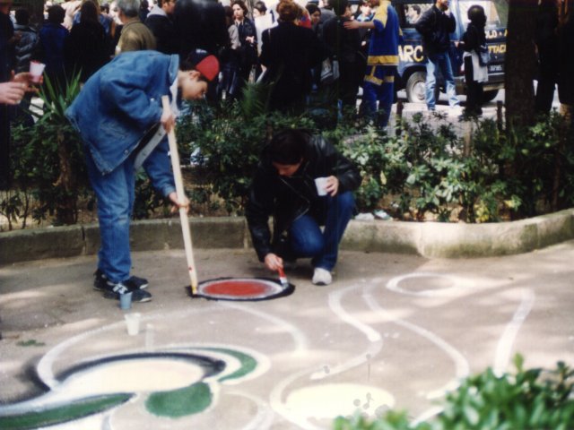 Giornata dell’Arte e della Creatività  - Indetta dal Ministero della Pubblica Istruzione, si svolge, nelle strade di Grottaglie, la Giornata dell’Arte e della Creatività. Gli studenti realizzano i loro lavori per strada attraendo l’attenzione dei passanti. L’attività artistica si sviluppa su un Scarica il file