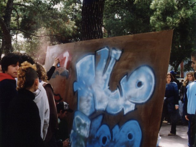 Giornata dell’Arte e della Creatività  - Indetta dal Ministero della Pubblica Istruzione, si svolge, nelle strade di Grottaglie, la Giornata dell’Arte e della Creatività. Gli studenti realizzano i loro lavori per strada attraendo l’attenzione dei passanti. L’attività artistica si sviluppa su un Scarica il file