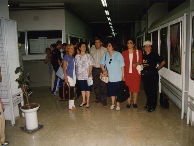 Mostra didattica “La bicicletta con poca fatica” - Curata dal prof. Francesco Manigrasso, si inaugura la mostra didattica “La bicicletta con poca fatica”. Nella foto da sinistra: proff. Mariarita Styraniero, Maria Nobile, Pasquale Chianura, Chiara Loscoalpo e Sandra Lenti.Scarica il file